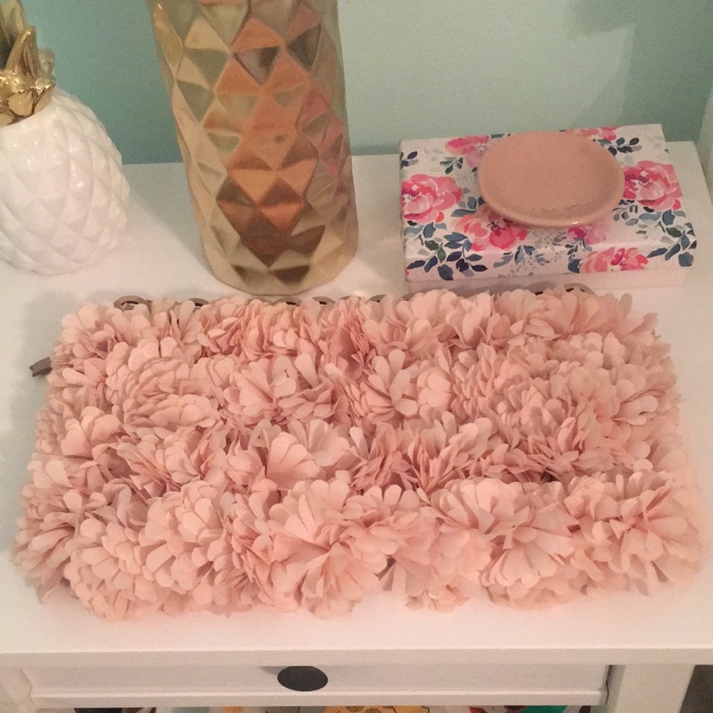 Stella and Dot Peony Clutch